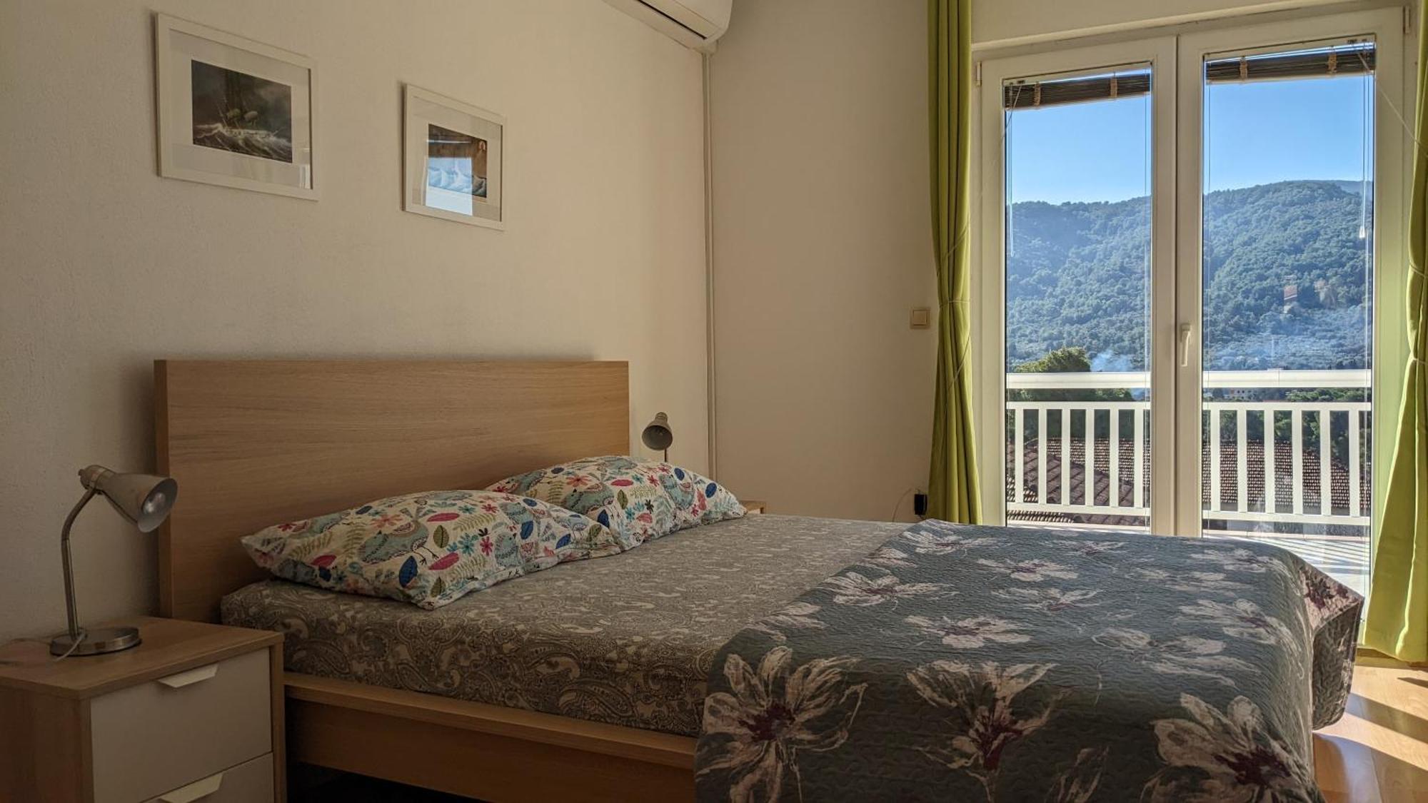 Apartments Marinko Stari Grad  Exterior photo
