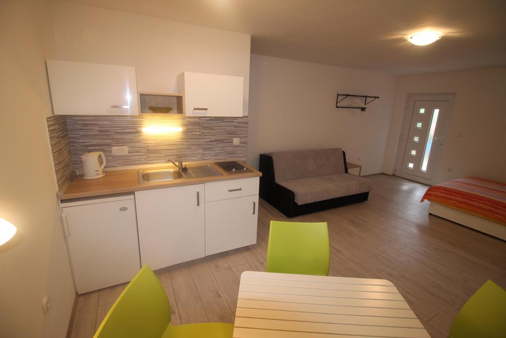 Apartments Marinko Stari Grad  Exterior photo